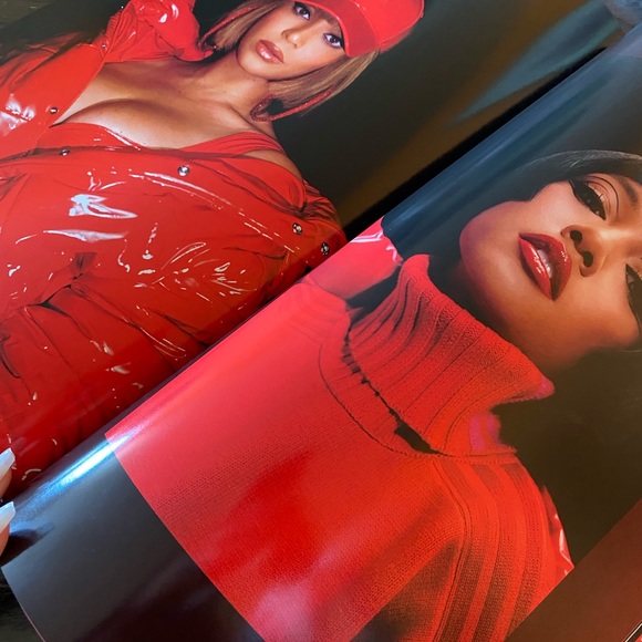 Ivy park ❤️ Ivy heart collection look book - Picture 3 of 6